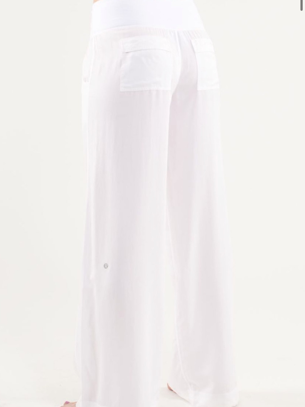 Lululemon Drishti Pants- Women’s Wide-Leg lightweight Pants - White